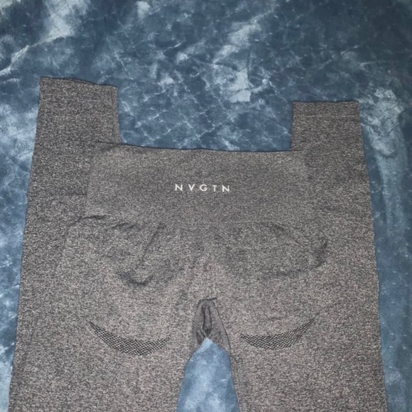 Speckle Black NVGTN Leggings - Picture 3 of 4